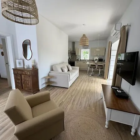 بيت للعطل Casa Nova Vida *